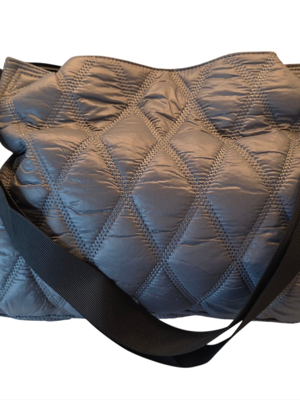 Pillowy Textured Puffer Tote Style Bag with Shoulder Strap  NWT - Picture 5 of 8